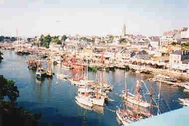  Boats at Dournanez